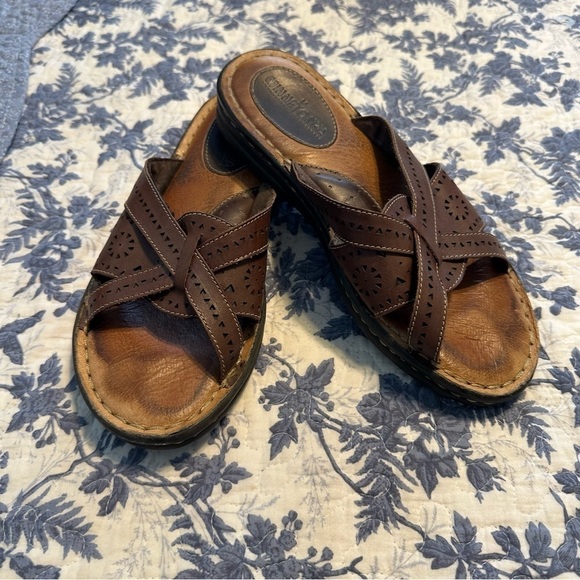 Minnetonka Sandals Brown Size 8W - Picture 2 of 9
